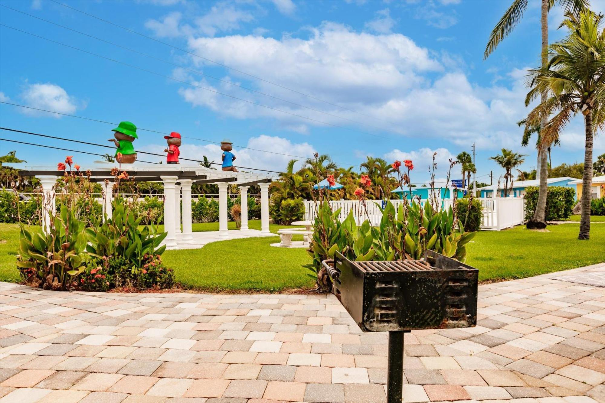 2 Bed Cottage With Pool, Close To Beach! Bbq Grills & Patio Fort Myers Esterno foto